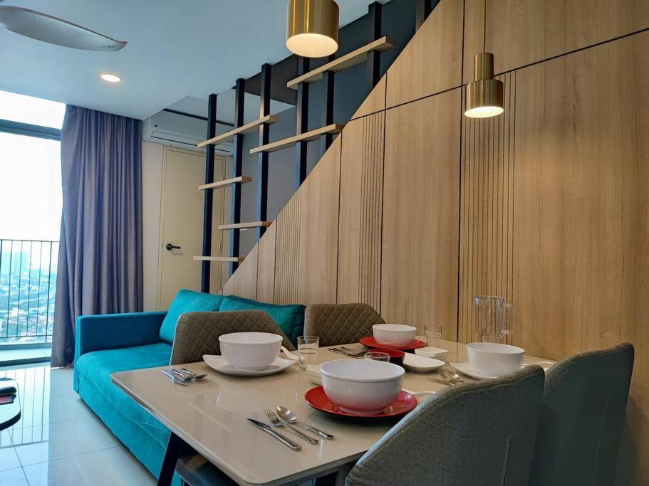 Pangsapuri Ekocheras Duplex Balcony, Drinking Water, 24h Check In Kuala Lumpur